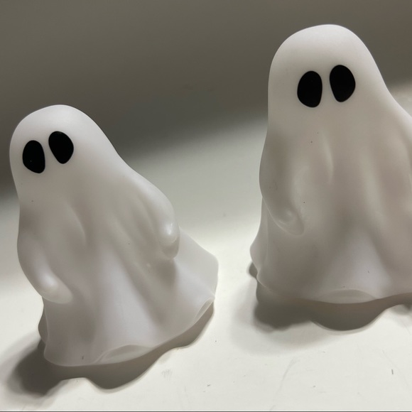 Set of 2 ghost light up decor - Picture 2 of 4